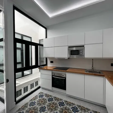 Grand Larios Apartment *