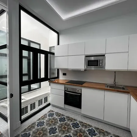 Apartman Grand Larios